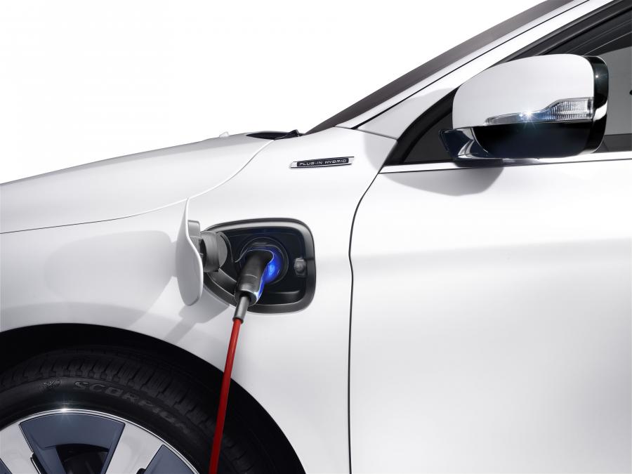 Детали экстерьера Volvo XC60 Plug-in Hybrid Concept 2012 года  (фото 17 из 20)
